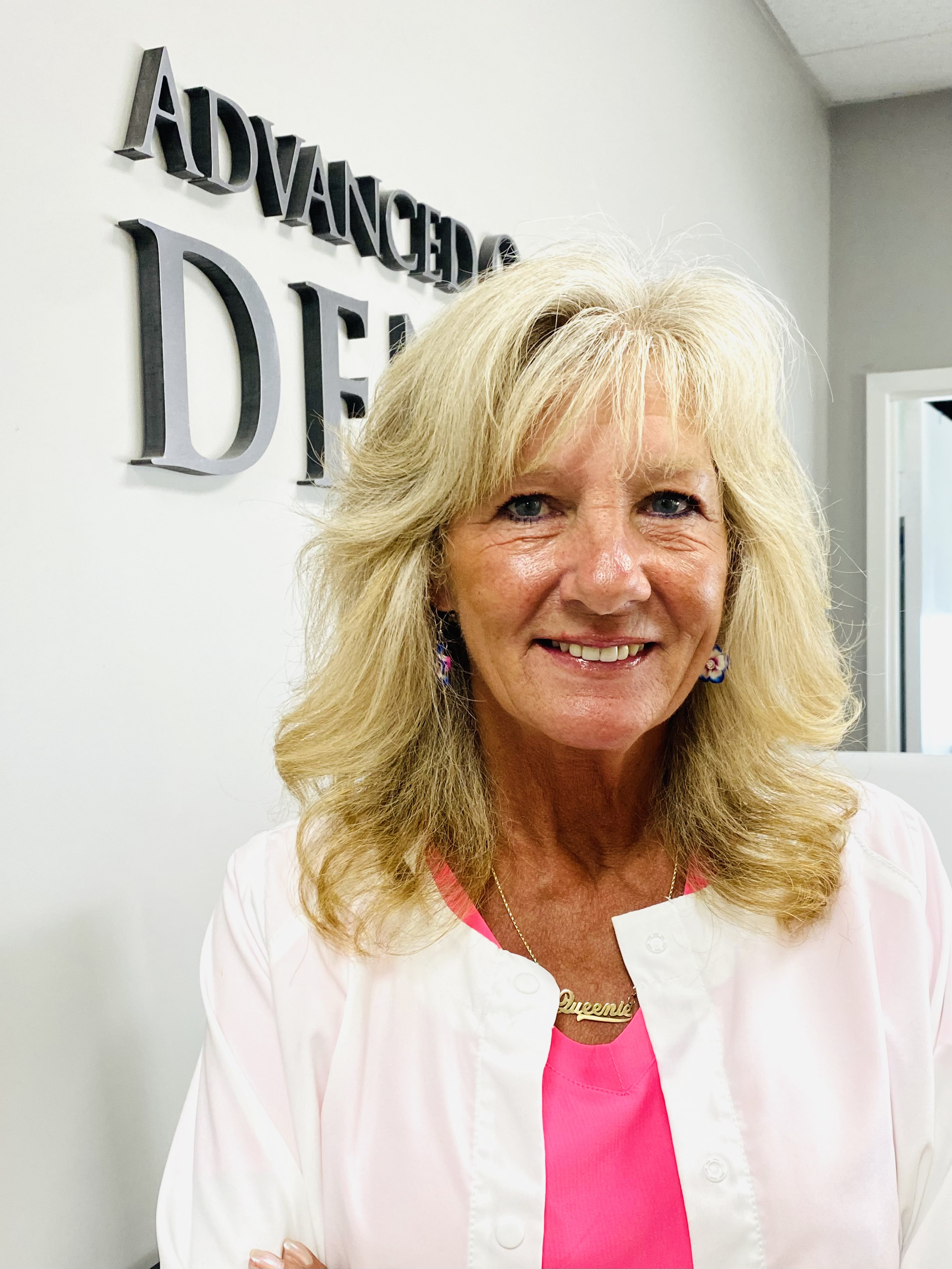 Donna, Dental Assistant in Dedham