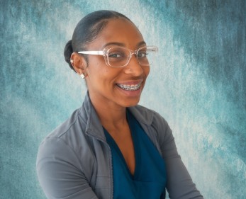 Arianna, Dental Assistant in Dedham